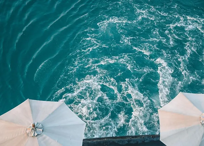  Le Theatre Cruises - Wonder On Lan Ha Bay 5*
