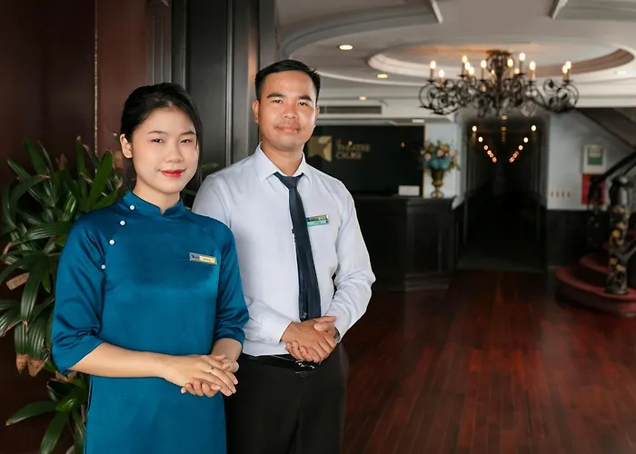 Le Theatre Cruises - Wonder On Lan Ha Bay