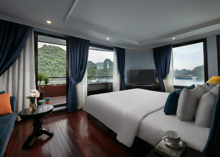 Le Theatre Cruises - Wonder On Lan Ha Bay  5*