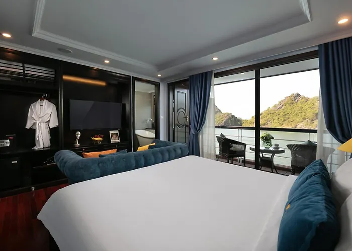 Le Theatre Cruises - Wonder On Lan Ha Bay  5*