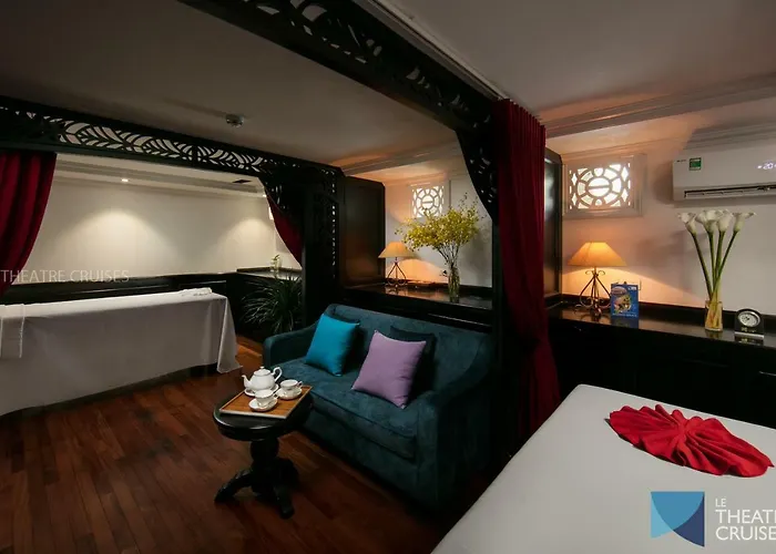 Le Theatre Cruises - Wonder On Lan Ha Bay  Hạ Long