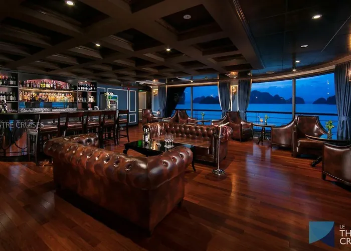 Le Theatre Cruises - Wonder On Lan Ha Bay Hạ Long